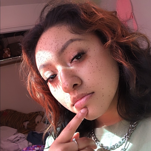 Meet your Posher, Leslie - Picture 3 of 3